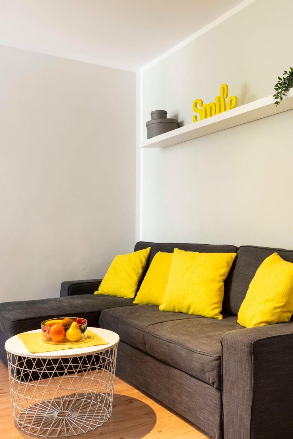 Cosy Two Br Plus Self Checkin Plus Street Parking Berlim Exterior foto